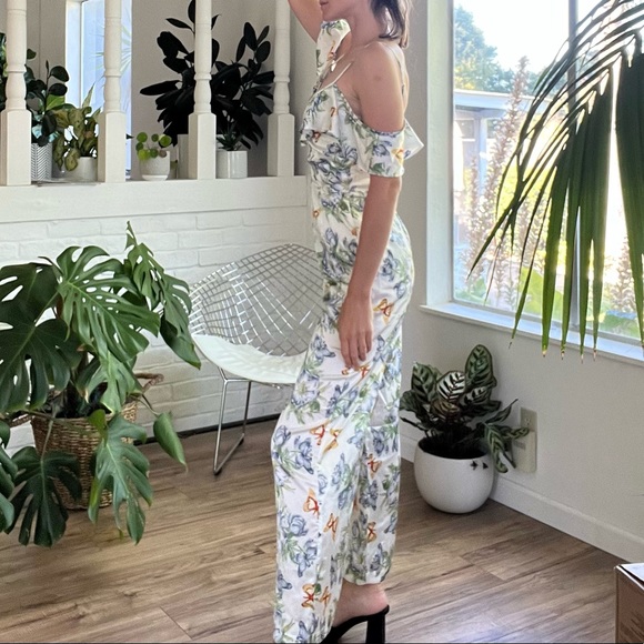 Pretty Jumpsuit - Picture 4 of 6
